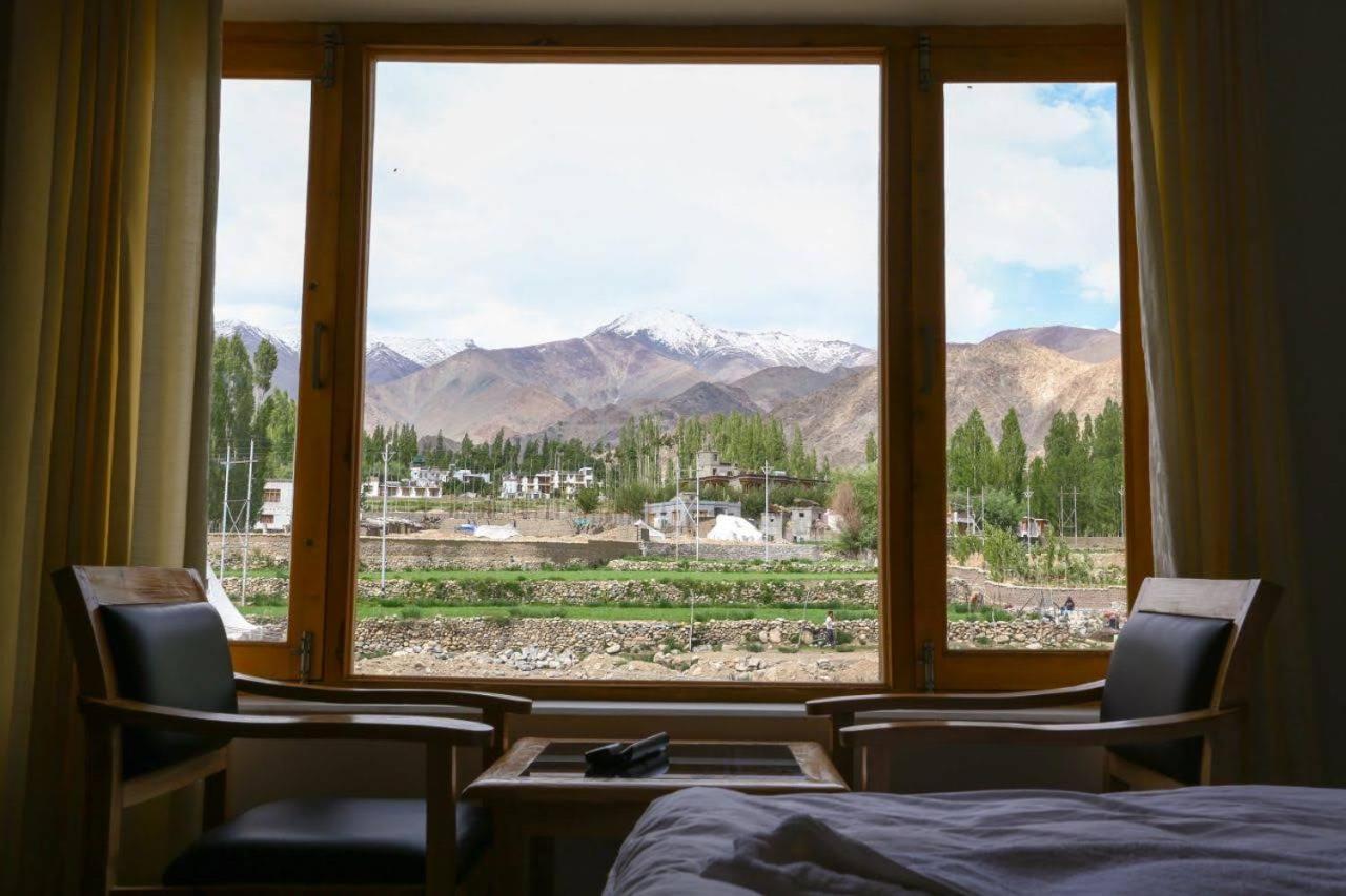 Hotel Om Ladakh เลห์ ภายนอก รูปภาพ