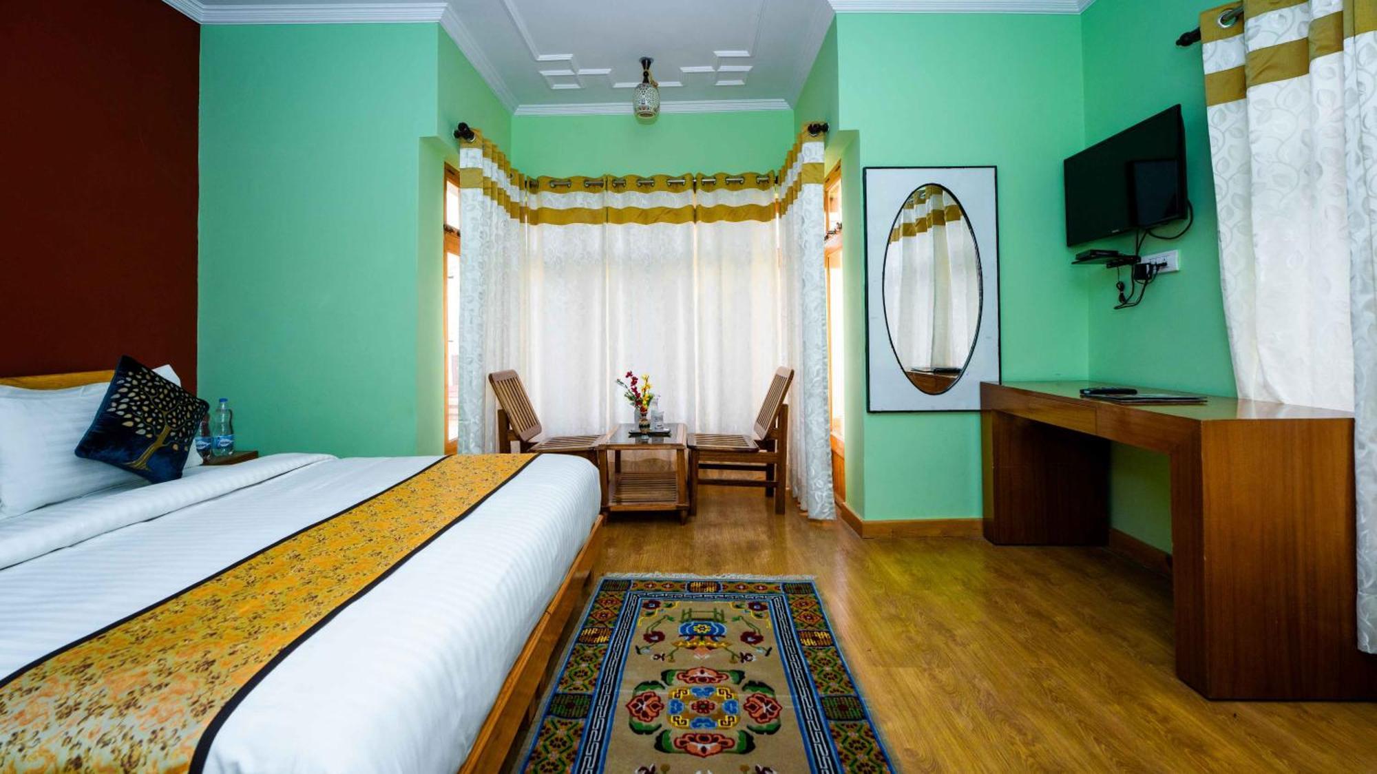 Hotel Om Ladakh เลห์ ภายนอก รูปภาพ
