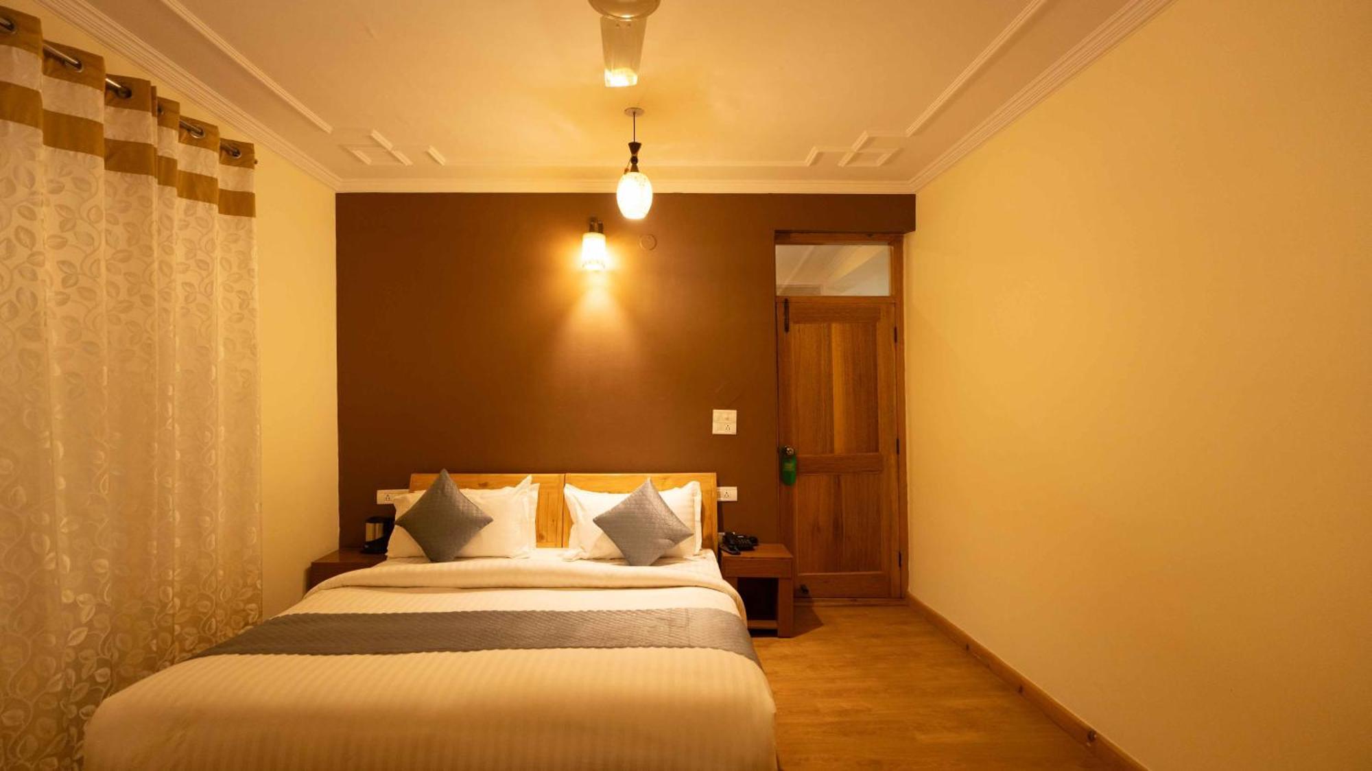 Hotel Om Ladakh เลห์ ภายนอก รูปภาพ