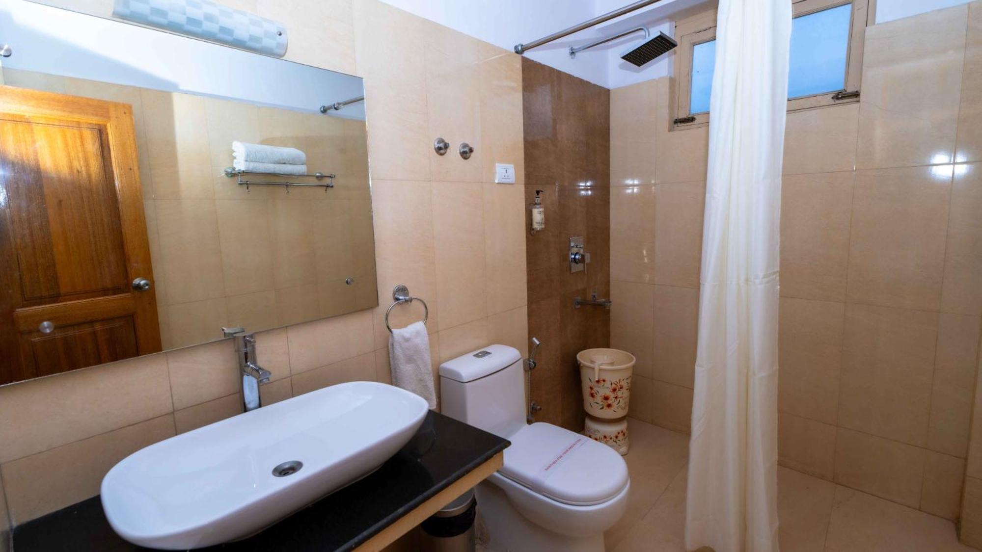 Hotel Om Ladakh เลห์ ภายนอก รูปภาพ